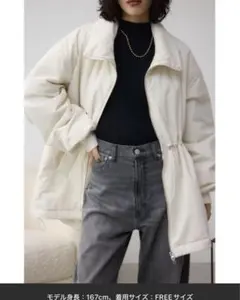 中綿デザインミドルコート