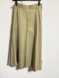 アーバンリサーチ　ベージュ　スカート