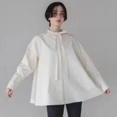 mare♡Sheer Docking French Sleeve Blouse - メルカリ