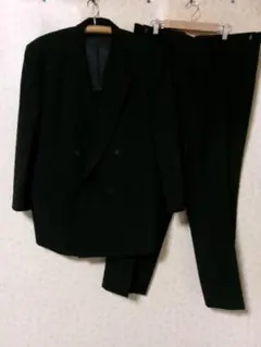 105188 メンズ　礼服　ダブルスーツ上下　アジャスター付　背抜き　109E7