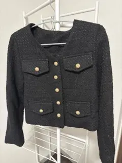 黒いツイード風ショートジャケット