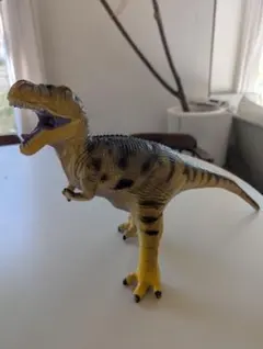 ティラノサウルス フィギュア