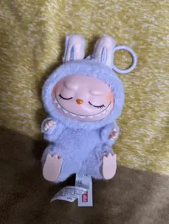 ラブブ labubu ハブシ ハブアシート ZIZI