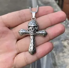 【新品未使用】クロススカル　シルバーチェーン　ネックレス　ドクロ　骸骨　ロック