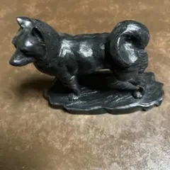 秋田犬 の置物
