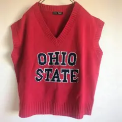 美品 ニットベスト 赤色 レッド S Vネック ゆったり