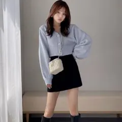 ビジューボタンショート丈ニットカーディガン