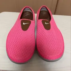 【美品】ナイキ　ソーラーソフトミュール　25cm ピンク