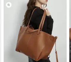 LIORA Urban Flow Tote - メルカリ