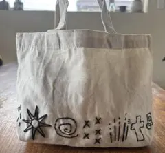 刺繍キャンバス小型トートバッグ　ハンドメイド　手芸