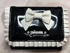 Pium 三つ折り財布 黒/ベージュ エナメル キルティングのサムネイル