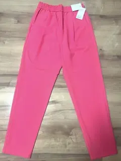 新品未使用 green label relaxing テーパードパンツのサムネイル