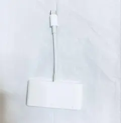 Apple純正 USB-C VGA 変換アダプター　A1620 マルチアダプター
