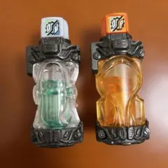 仮面ライダービルド　おばけ、パーカーフルボトル