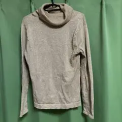 ラメ入りゴールドタートルネックセーター　FREE