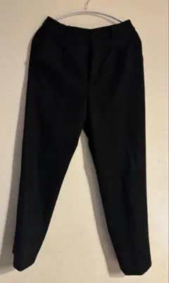 ユニクロ　ヒートテックブラック テーパードパンツ　スラックス　M