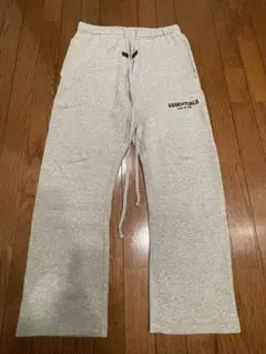 FOG ESSENTIALS グレー スウェットパンツ