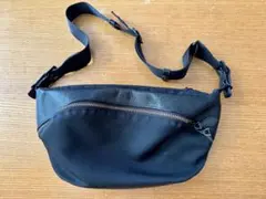 レザー ボディバッグ