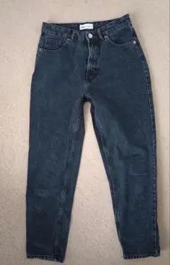 ZARA テーパードデニム ジーンズ