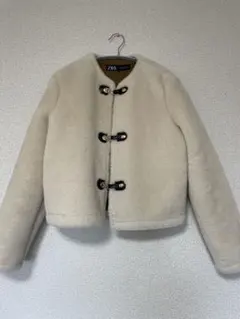 トグルボタンフェイクファージャケット