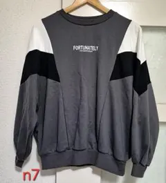 バイカラーデザインオーバーサイズスウエット　Ada.