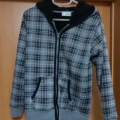 裏地モコモコ 暖か厚手パーカー 150
