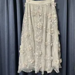 花柄刺繍フレアロングスカート