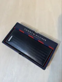 TOMMY HILFIGER 長財布　ブラックのサムネイル