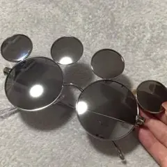 ディズニーミッキーマウス型シルバーサングラス
