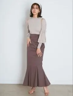 【2/10迄の出品】 SNIDEL ハイウエスト タイトヘムフレアスカート