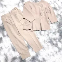 アーバンリサーチ⭐︎トップス&パンツ上下セットアップ ベージュ 入学式 セレモニー