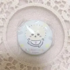 ちいかわbaby 缶バッジ　ラッコ