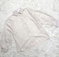 【新品タグ付き】ブラウス ベージュ S ゆったりめ 花柄シャツ シアー 大きめのサムネイル