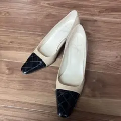 パンプス　黒×ベージュ　24bm