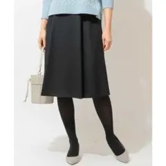 ミッシェルクラン【36】ハイカウントフラノタックスカート　ウール　ネイビー系