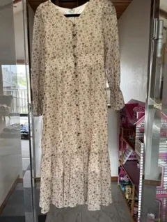 リランドチュール　花柄　ワンピース　長袖