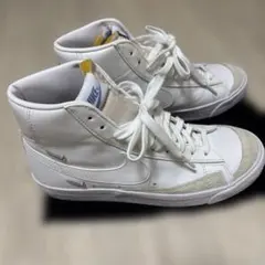 NIKE ハイカットスニーカー　ウィメンズ25㎝