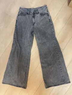GU グレー ワイドレッグデニム
