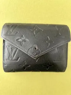 Louis Vuitton ブラック 三つ折り財布