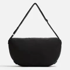 ZARA ナイロンショルダーバッグのサムネイル
