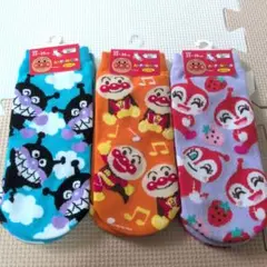 アンパンマン　ばいきんまん　ドキンちゃん　靴下　くるぶし丈　23〜25cm