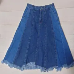 デニム フレアスカート ミディ丈　フリンジ仕上げ
