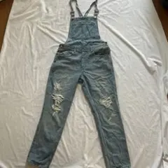 レディース　淡い青 デニム オーバーオール　サロペット ダメージ加工