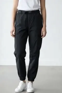 【新品】ブラックカーゴパンツ ウエスト調整可能　Sサイズ　ユニクロ