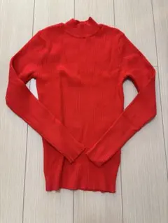 赤　ニットトップス　美品