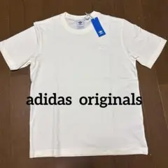 【新品、半額】adidas originals刺繍ロゴ