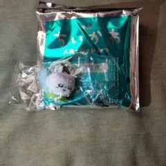 映画 ちいかわ 人魚のひみつ 入場者特典　チャームミニフィギュア　モモンガのサムネイル