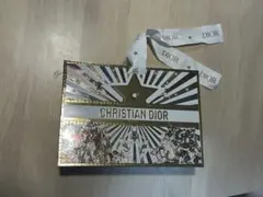 Christian Dior ショッパー ホリデー ギフト ディオール