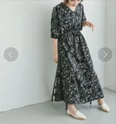 フラワープリントVネックワンピース　長袖ワンピース　アイテムズ アーバンリサーチ