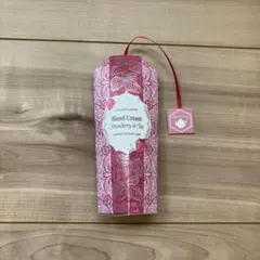 【新品未使用】JILL STUART ハンドクリーム ストロベリー&ティー